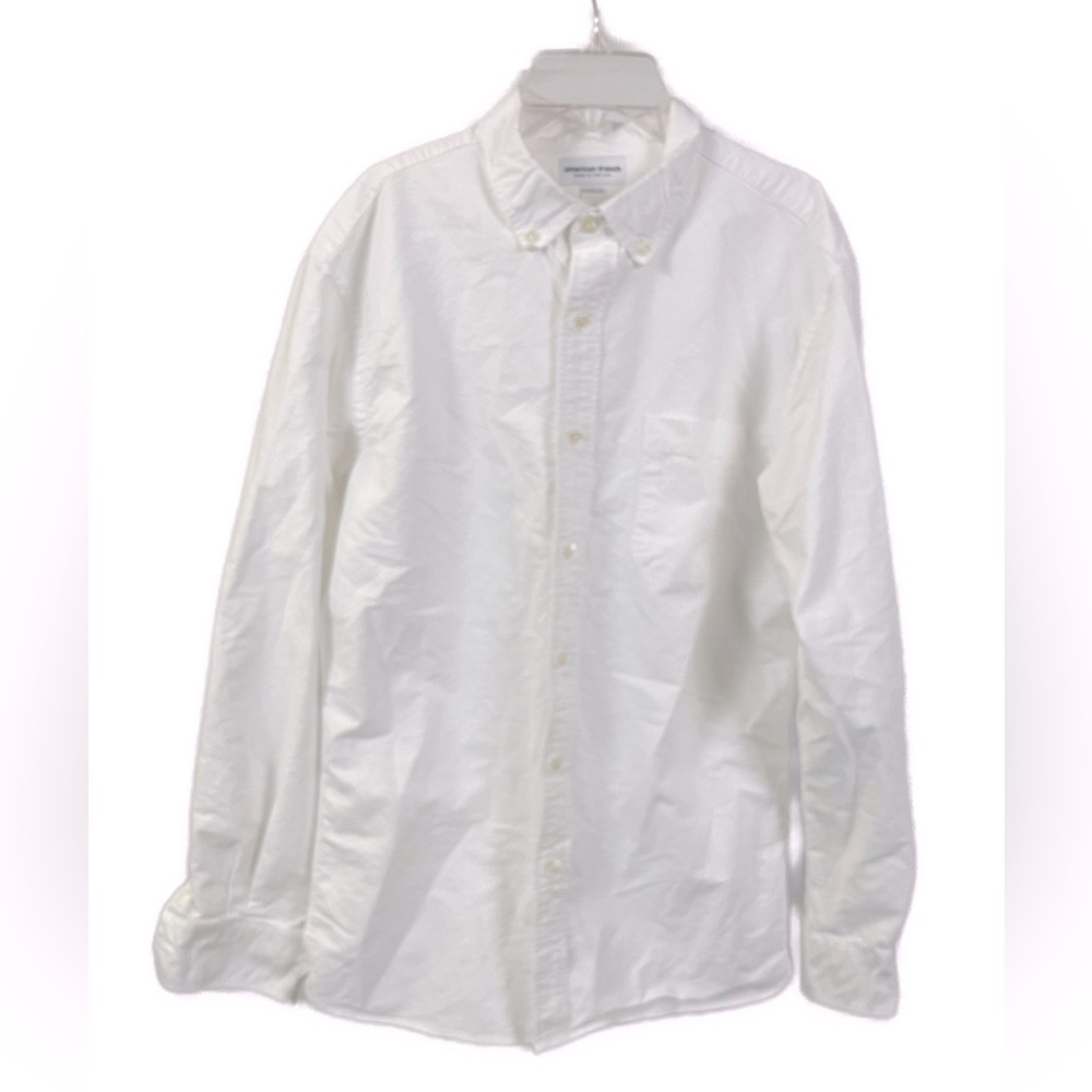 American Trench Men’s White Oxford Dress Shirt- Size Large